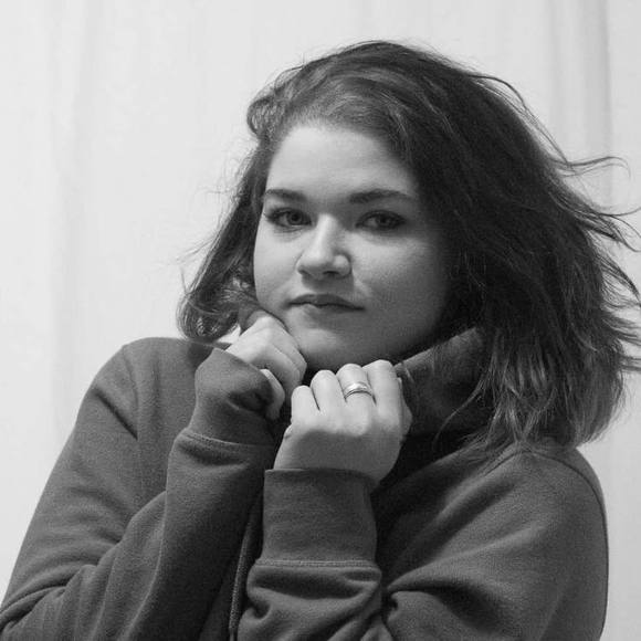 Meet your Posher, Samantha - Picture 1 of 1